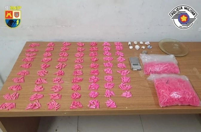 BAEP de Araçatuba prende enteado e padrasto com 688 pinos de cocaína, alvo de combate ao crime Bairro Hilda Mandarino