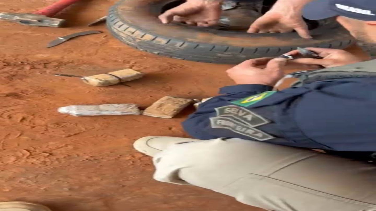 Polícia Rodoviária Federal de Três Lagoas apreende mais de 1 kg de cocaína escondido em estepe de carro na Rodovia Federal BR-262 