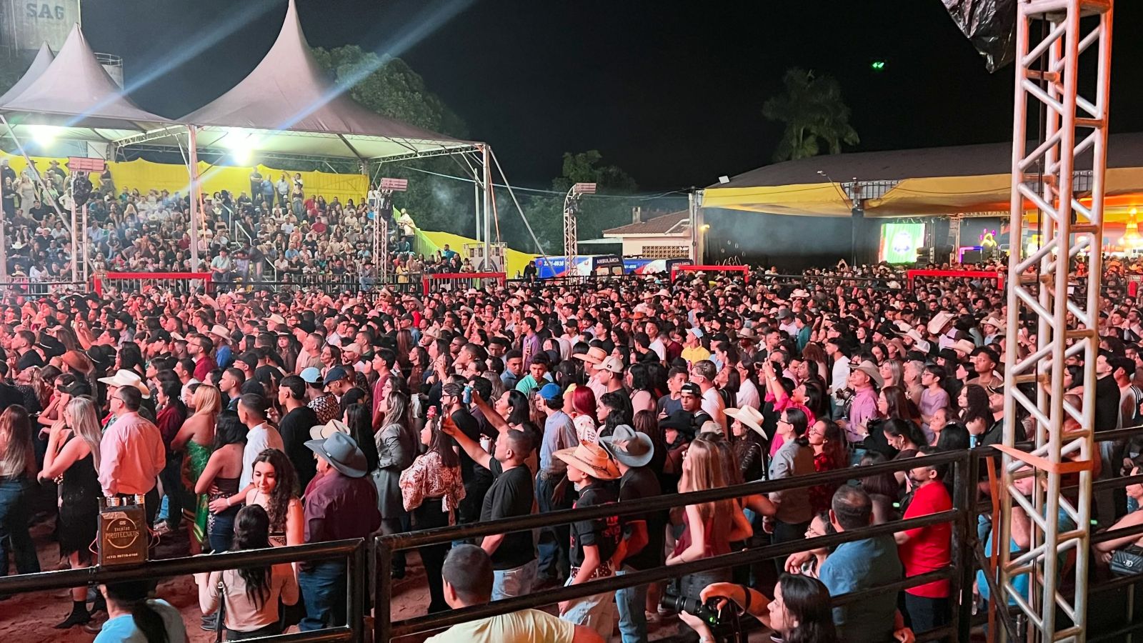 Festa do Abacaxi e do Peão de Guaraçaí reúne mais de 5 mil pessoas e supera expectativas 