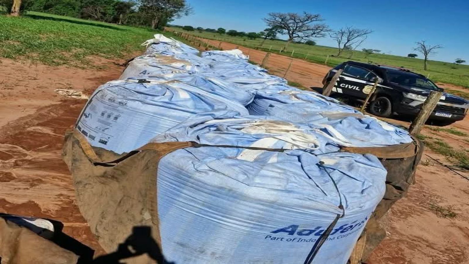 Polícia Civil recupera 20 toneladas de insumos furtados em fazenda de Brasilândia