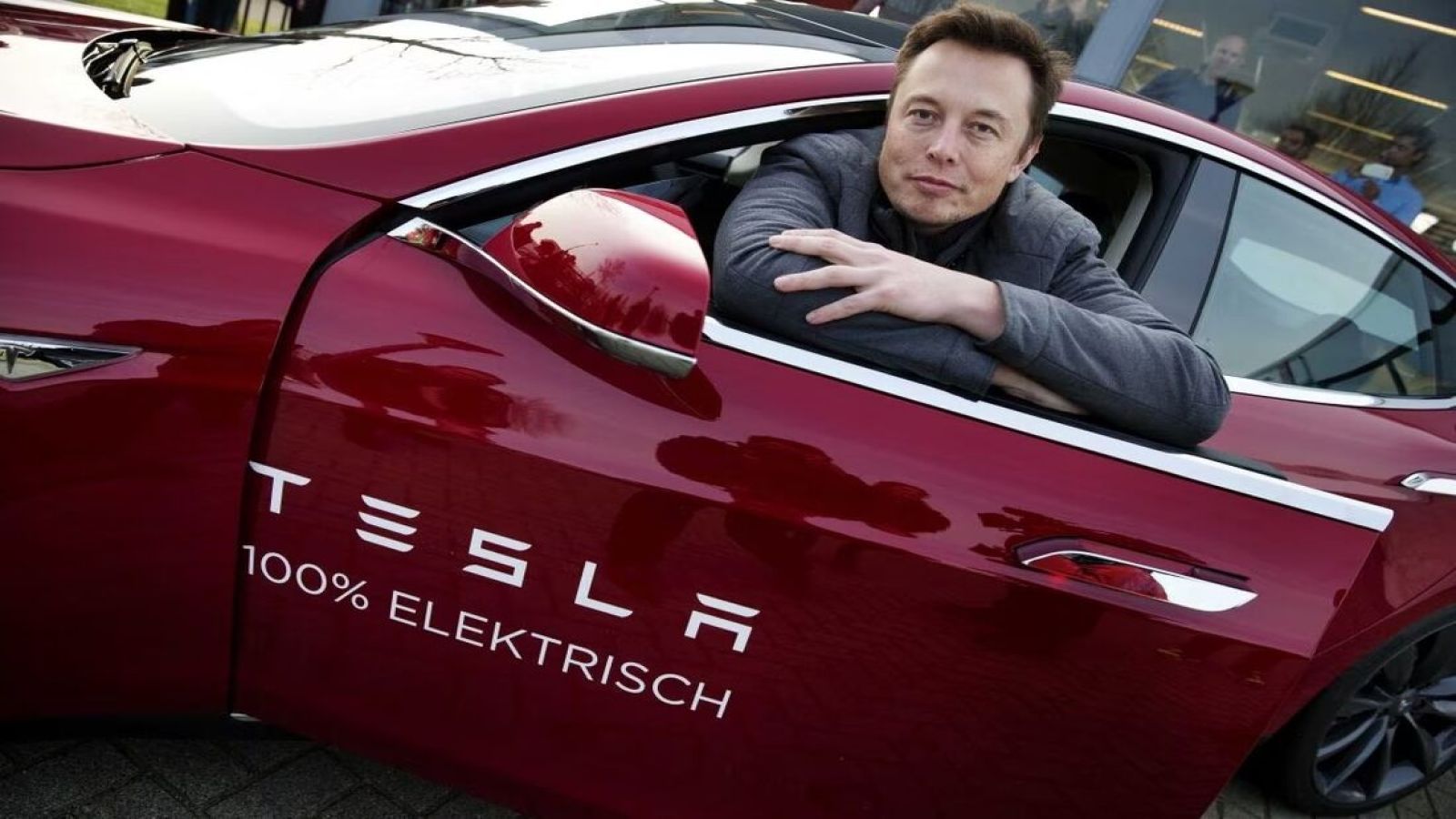 Elon Musk diz querer maior controle da Tesla para desenvolver projetos de IA sem ser 'derrubado'
