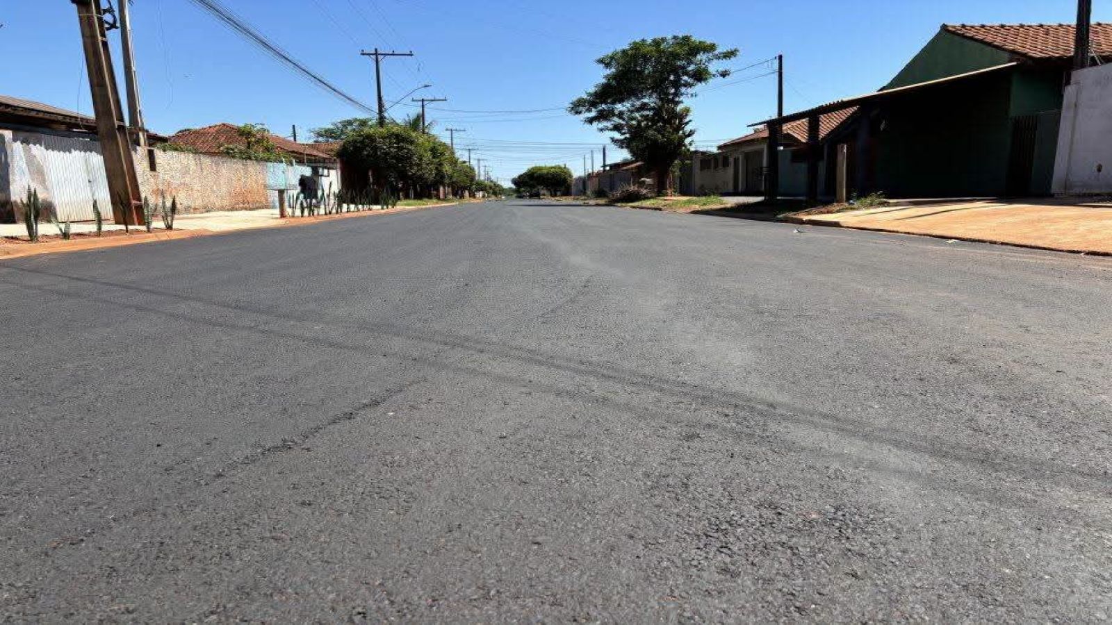 Prefeitura de Três Lagoas conclui asfalto no Jardim Rodrigues e Novo Alvorada