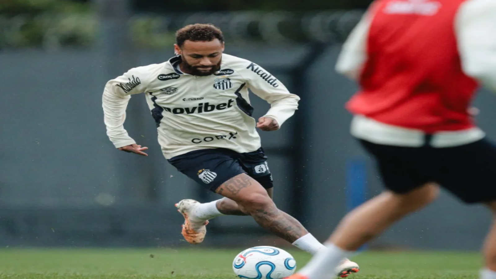 Com Neymar, Cuca avança em preparação para enfrentar o Macará